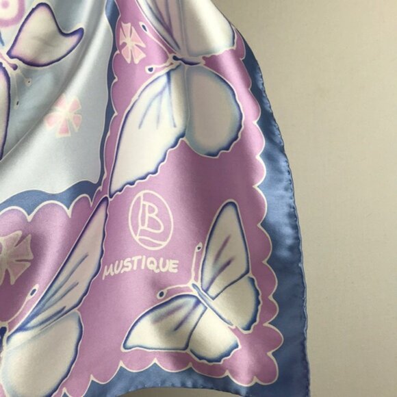 Lotty B • Silk Scarf - Picture 3 of 4